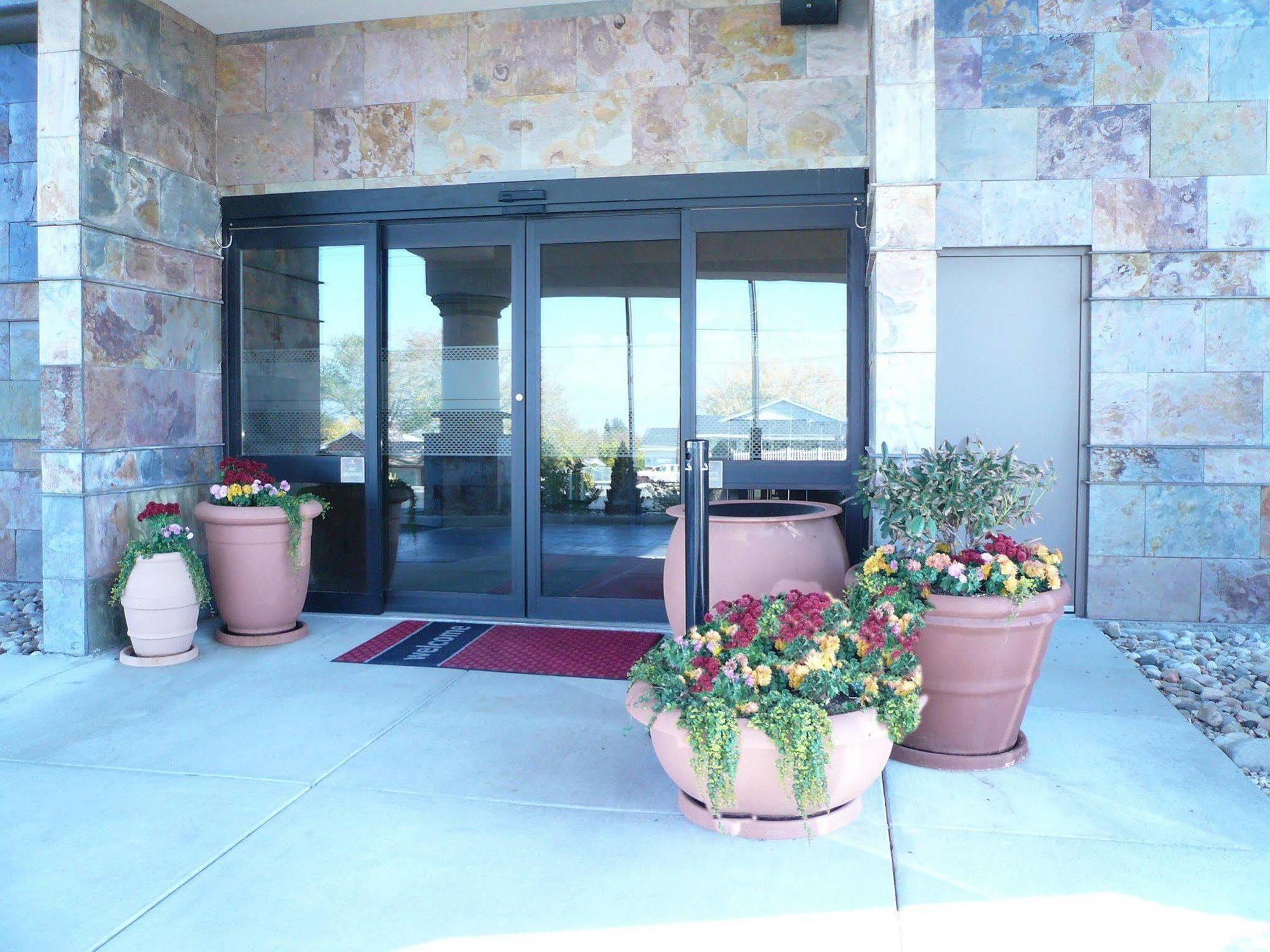 Hampton Inn Tooele Exterior photo